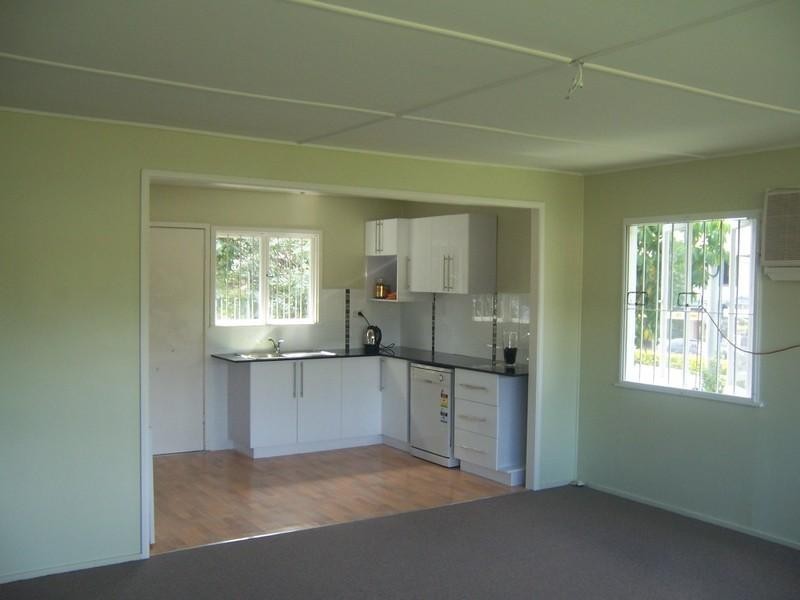 74 Ewing Road, Woodridge QLD 4114