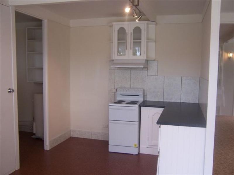 25 Karabil Street, Kingston QLD 4114