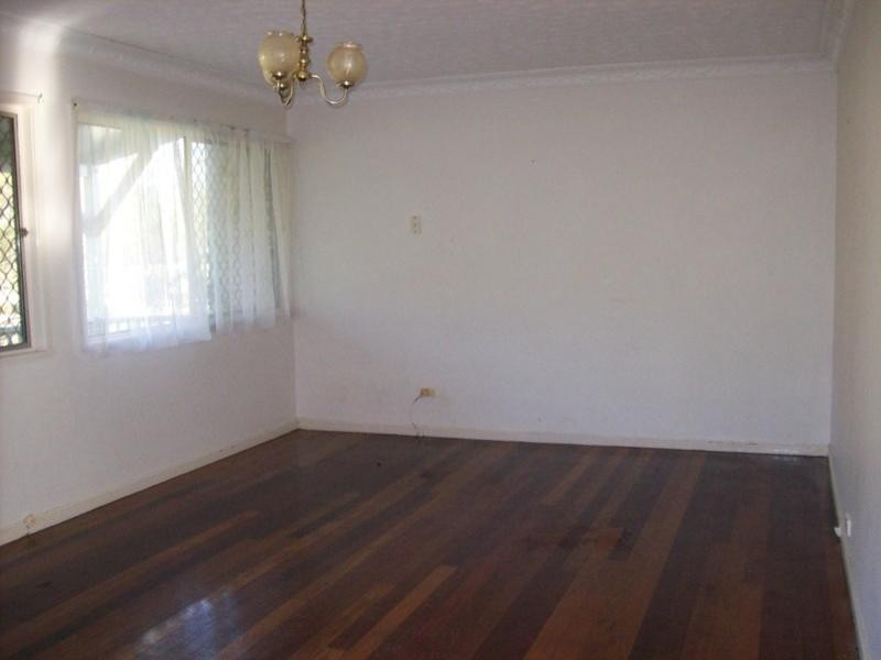 12 Sylvania Street, Logan Central QLD 4114