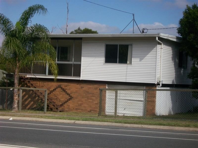 77 Jacaranda Avenue, Logan Central QLD 4114