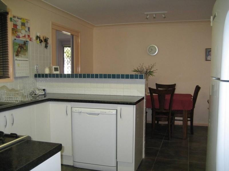 4 Dart Avenue, Kingston QLD 4114