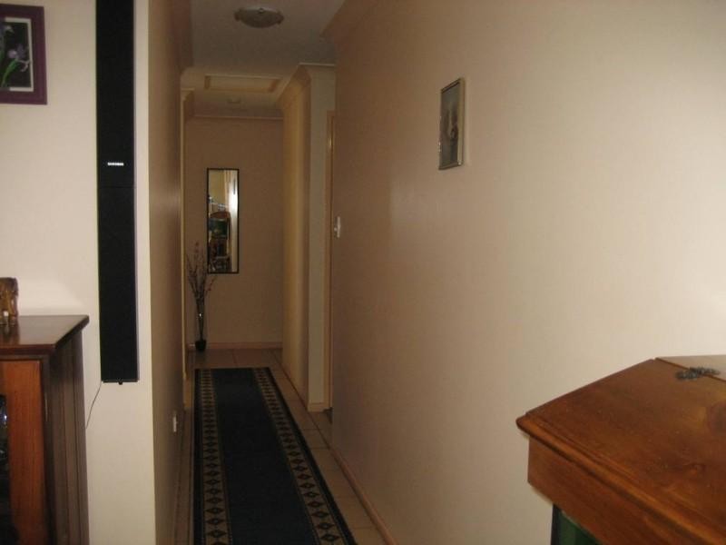 4 Dart Avenue, Kingston QLD 4114