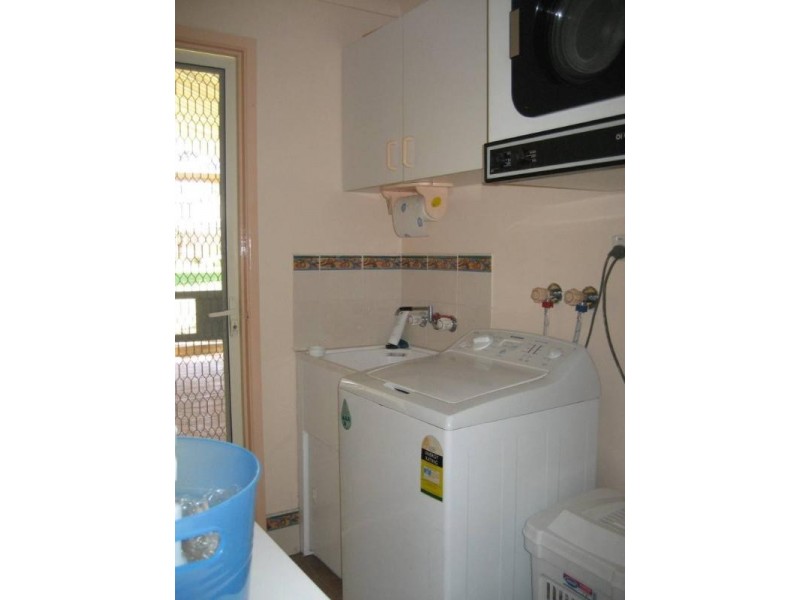 4 Dart Avenue, Kingston QLD 4114