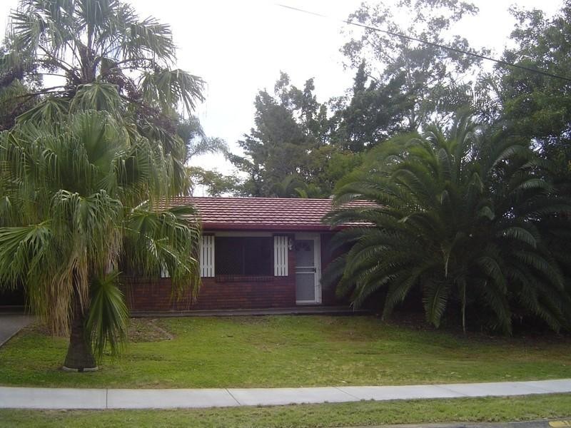 38 Avonmore Street, Edens Landing QLD 4207