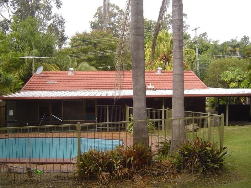 38 Avonmore Street, Edens Landing QLD 4207
