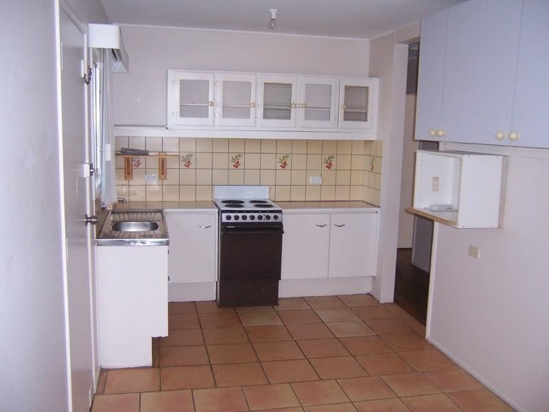 72 Ashton Street, Kingston QLD 4114