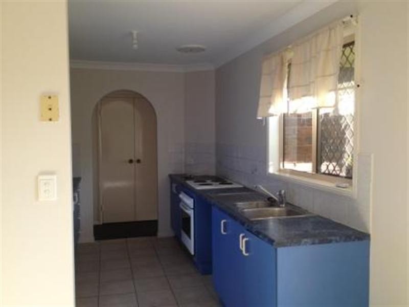 12 Lycoris Street, Crestmead QLD 4132