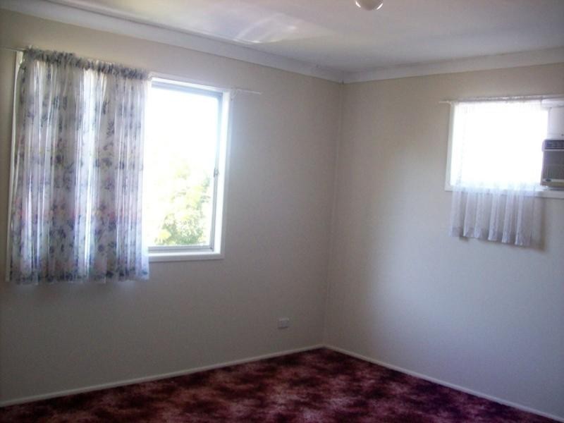 8 Woonga Street, Woodridge QLD 4114