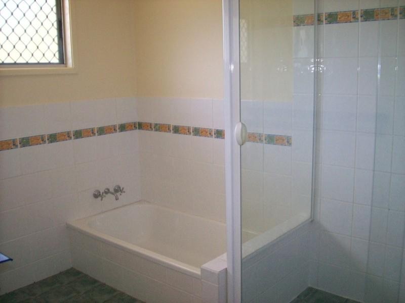 9 Rhoda Street, Loganlea QLD 4131