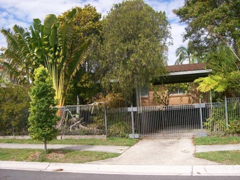 12 Woodash Street, Kingston QLD 4114