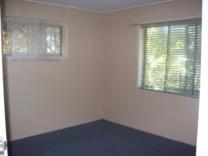 12 Woodash Street, Kingston QLD 4114
