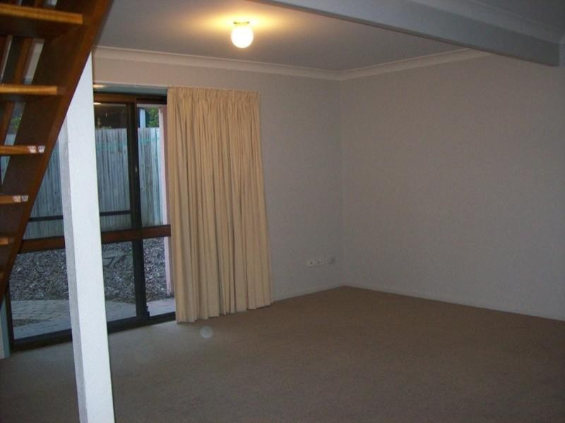 21/10 Damalis Street, Woodridge QLD 4114