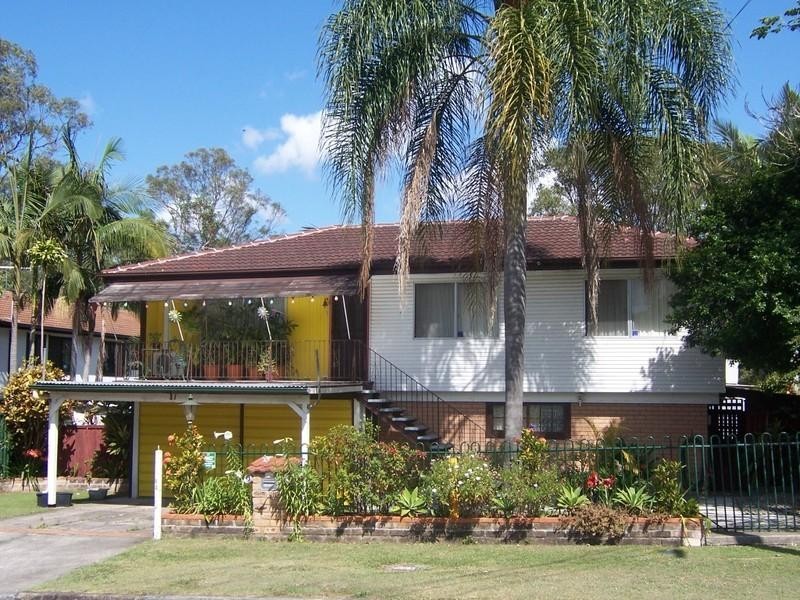 17 Garden Avenue, Woodridge QLD 4114