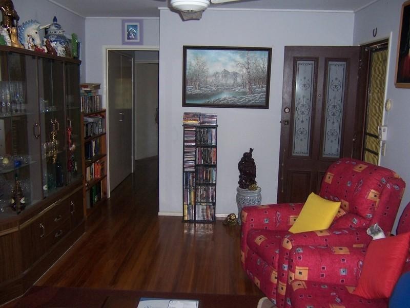 17 Garden Avenue, Woodridge QLD 4114