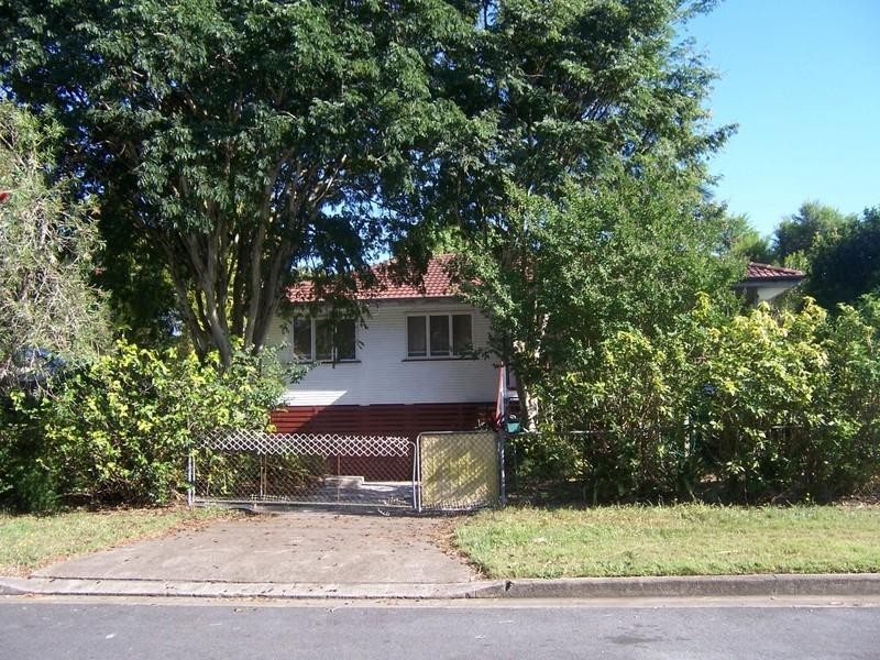 8 Wain Street, Logan Central QLD 4114