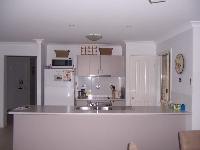 6 Griffen Place, Crestmead QLD 4132