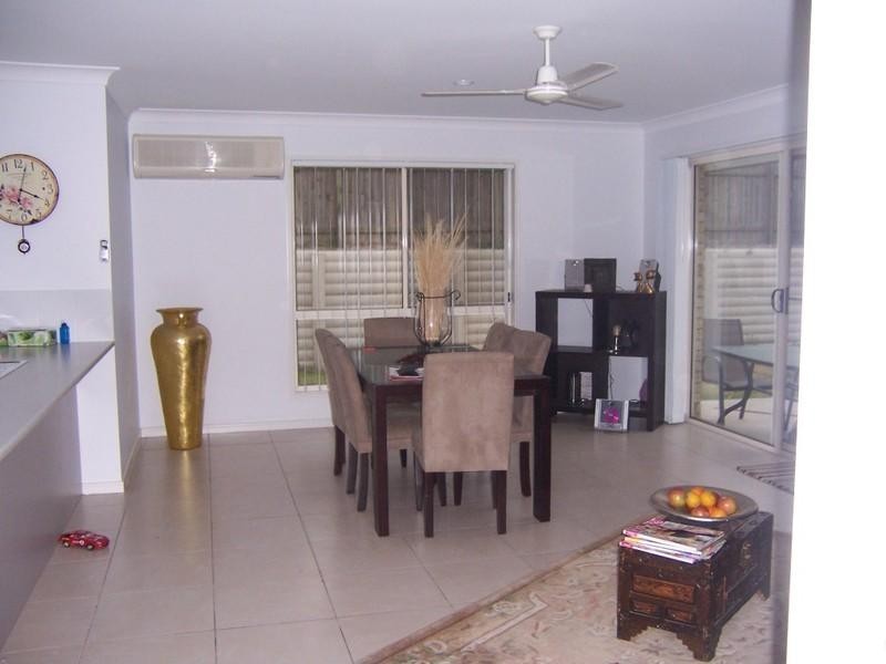 6 Griffen Place, Crestmead QLD 4132