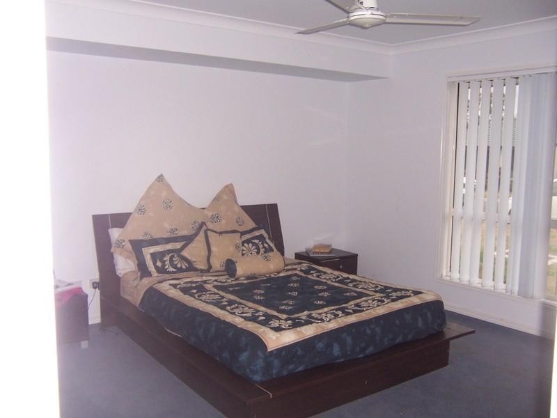 6 Griffen Place, Crestmead QLD 4132