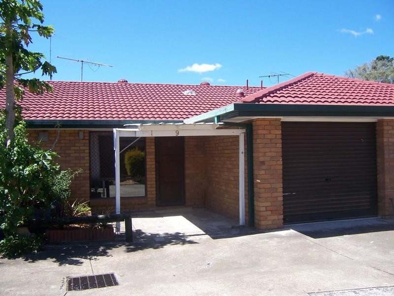 9/11 Cleopatra Street, Kingston QLD 4114