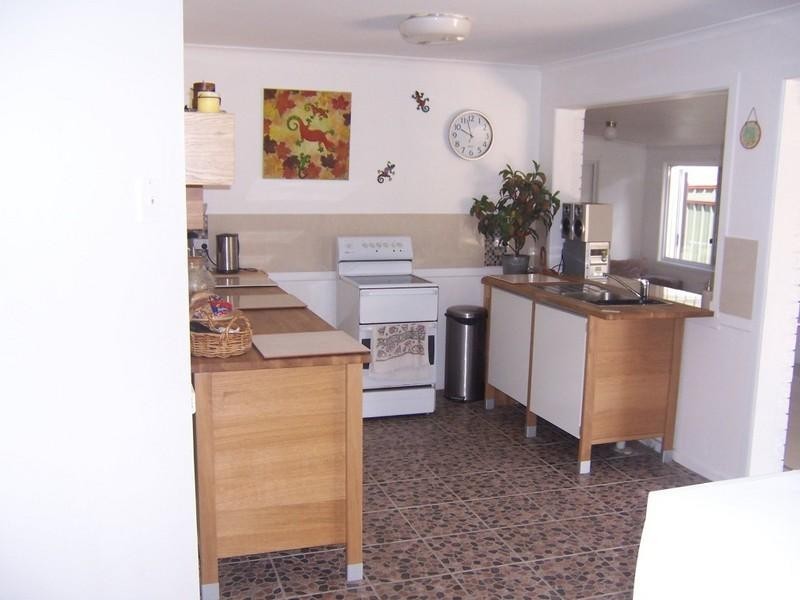 98 Barossa Street, Kingston QLD 4114