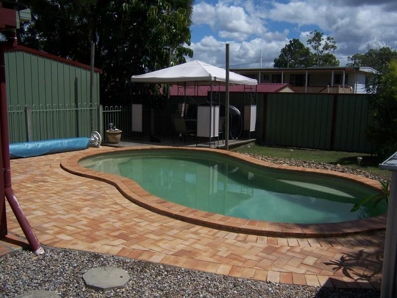 98 Barossa Street, Kingston QLD 4114