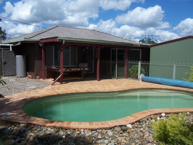 98 Barossa Street, Kingston QLD 4114