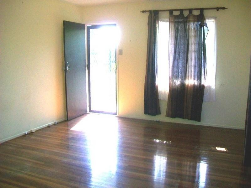 27 Douglas Street, Woodridge QLD 4114