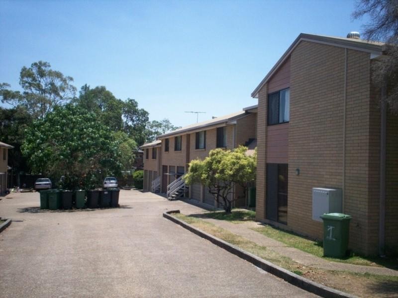 8/13 Blackwood Road, Logan Central QLD 4114