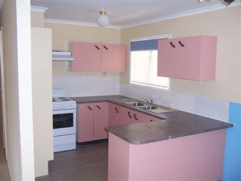 1 Sandalwood Street, Crestmead QLD 4132