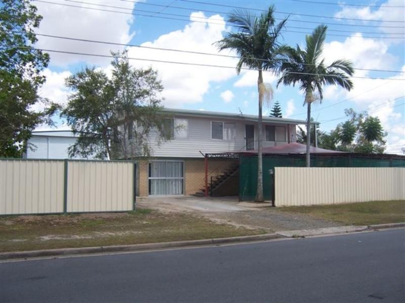 1 Sandalwood Street, Crestmead QLD 4132