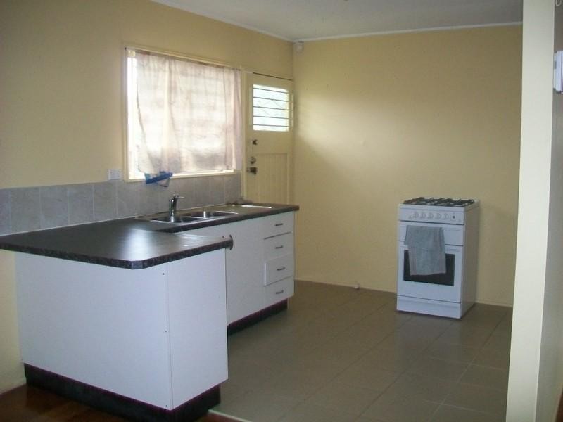 33 Defiance Road, Woodridge QLD 4114