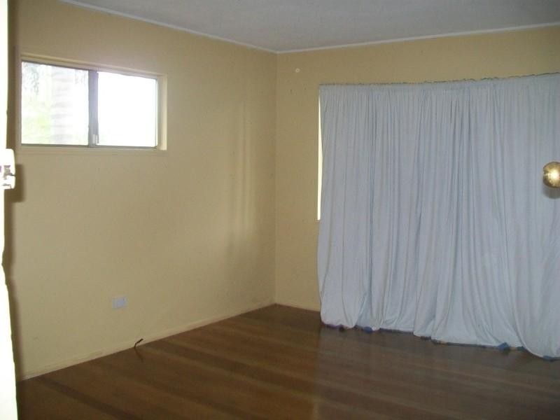 33 Defiance Road, Woodridge QLD 4114