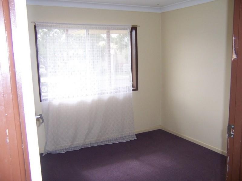 3 Daffodil Street, Logan Central QLD 4114