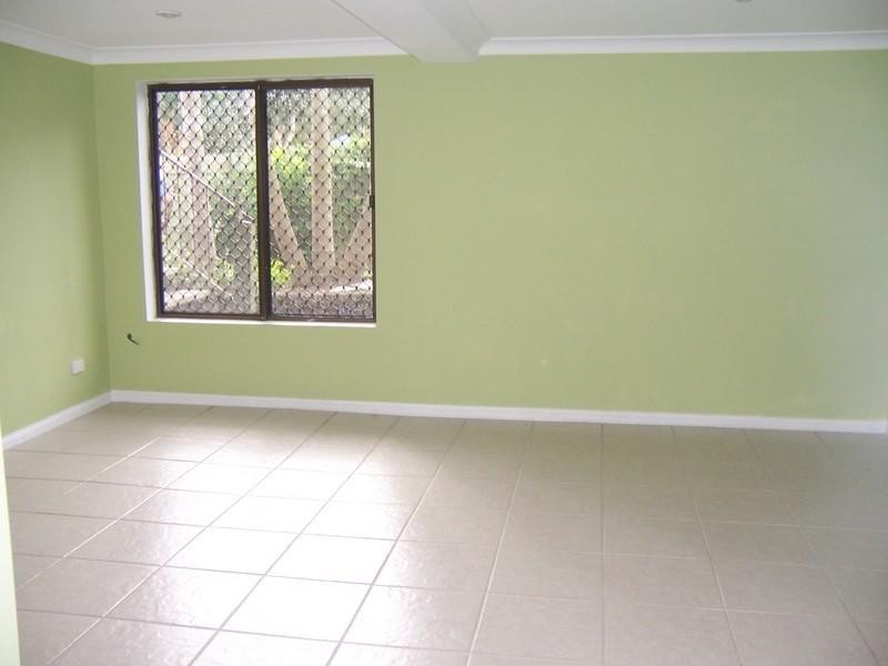 10 Willow Street, Woodridge QLD 4114