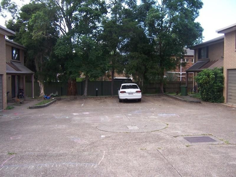 4/13 Blackwood Road, Logan Central QLD 4114