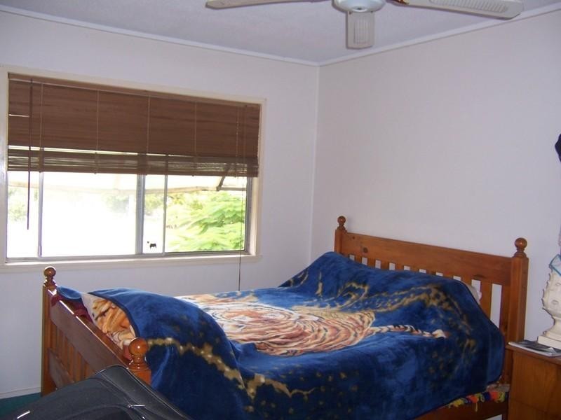 1 Bedford Street, Woodridge QLD 4114