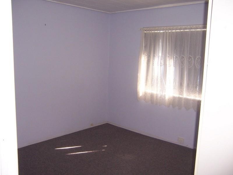 24 Ashvale Street, Kingston QLD 4114