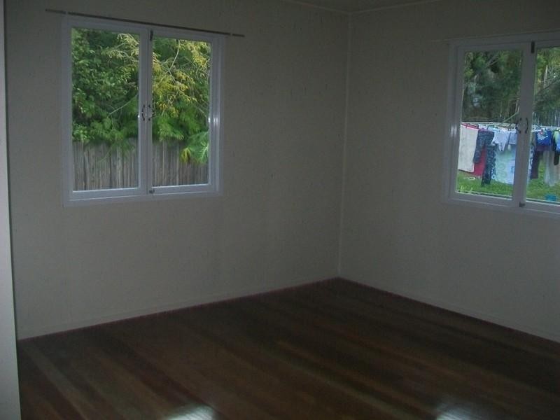 4 Arthur Street, Woodridge QLD 4114