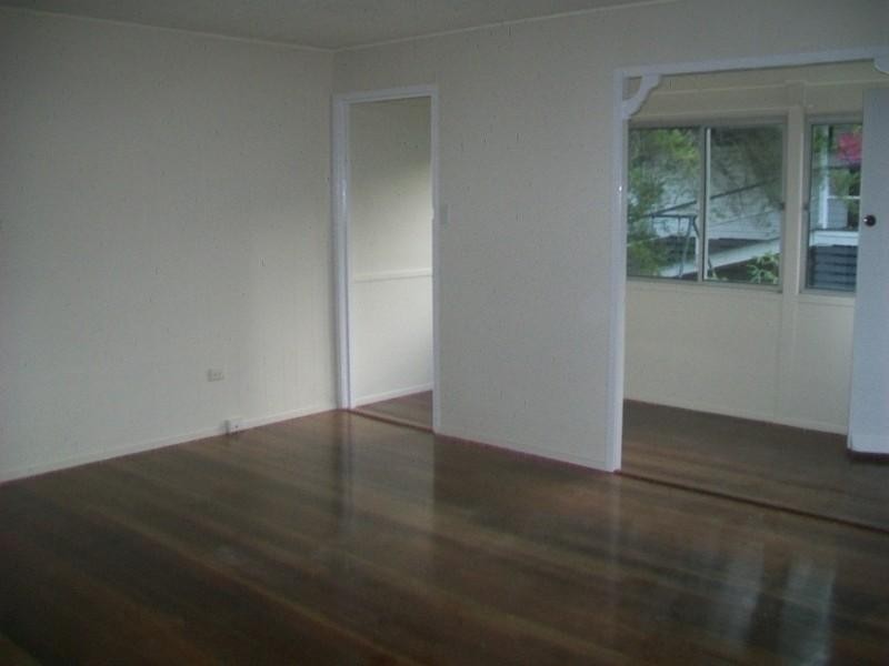 4 Arthur Street, Woodridge QLD 4114