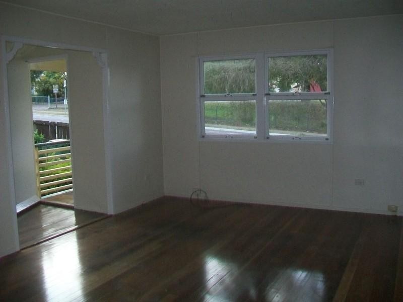 4 Arthur Street, Woodridge QLD 4114