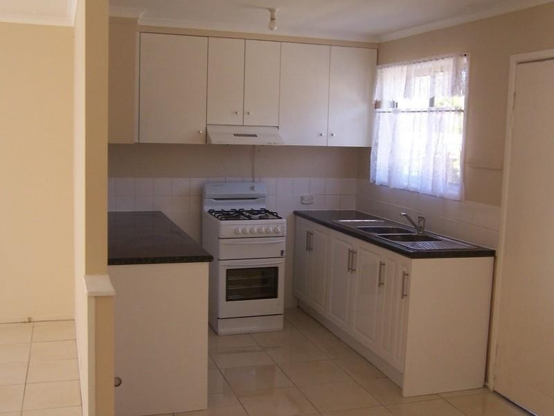 111 Aquarius Drive, Kingston QLD 4114