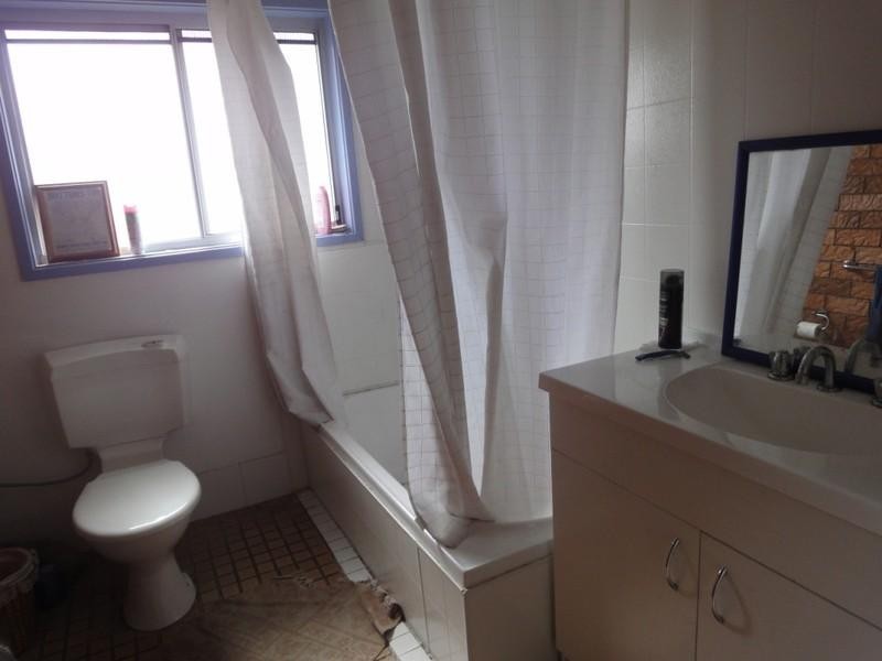 2/18 Defiance Road, Logan Central QLD 4114