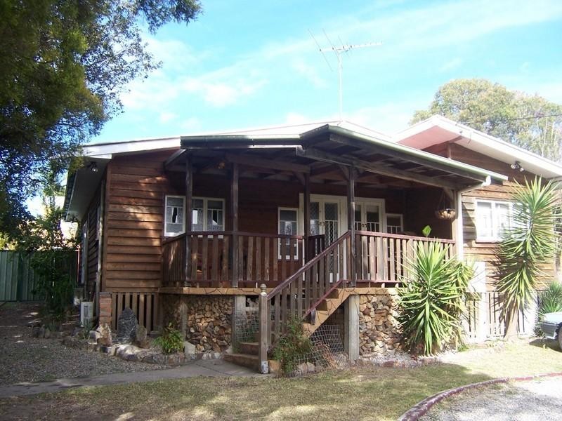 20 Defiance Road, Logan Central QLD 4114