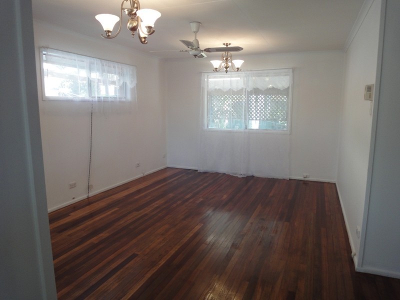 16 Dorothy Street, Woodridge QLD 4114