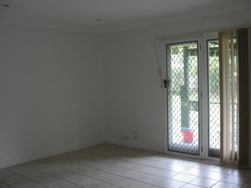 1 Edward Street, Woodridge QLD 4114