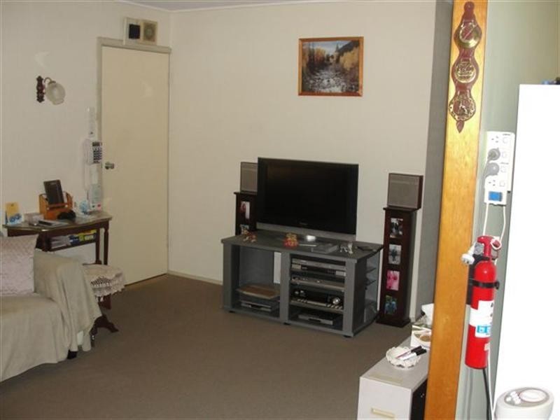 15 Oscar Street, Kingston QLD 4114