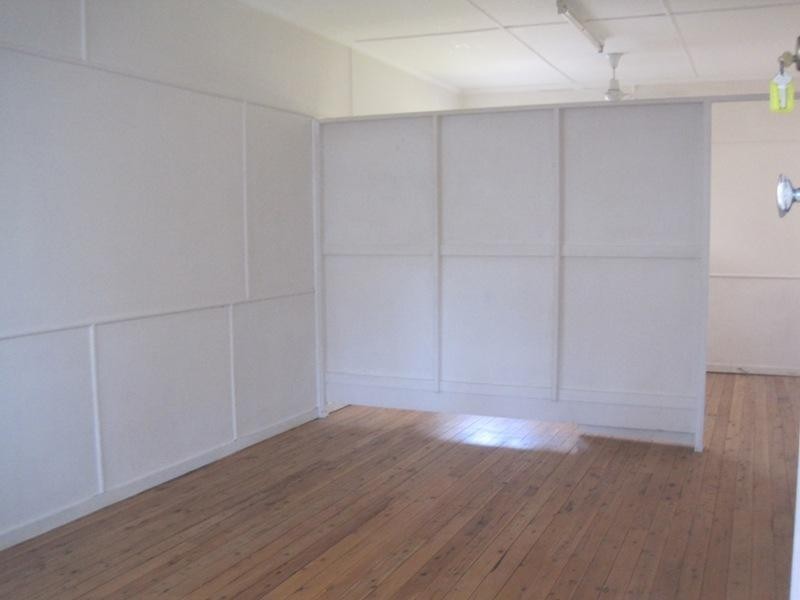 43 Laughlin Street, Kingston QLD 4114