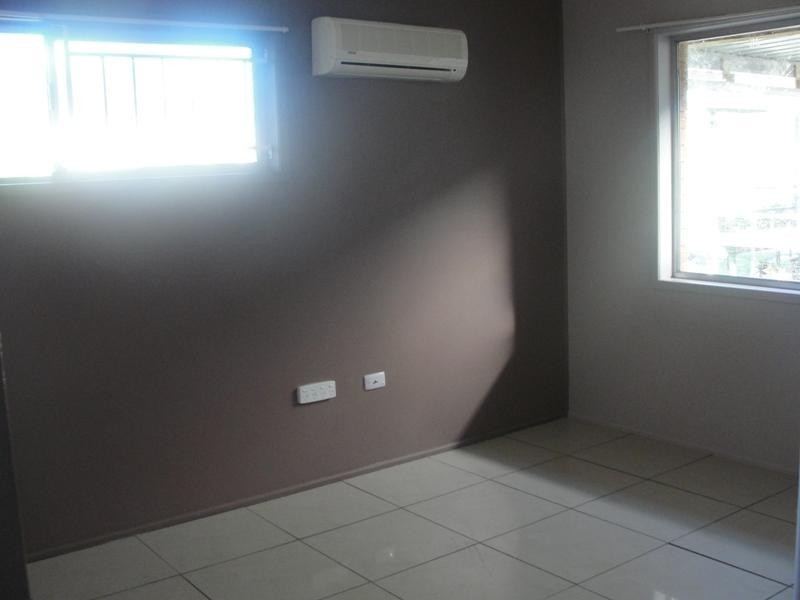 33 Winifred Street, Kingston QLD 4114