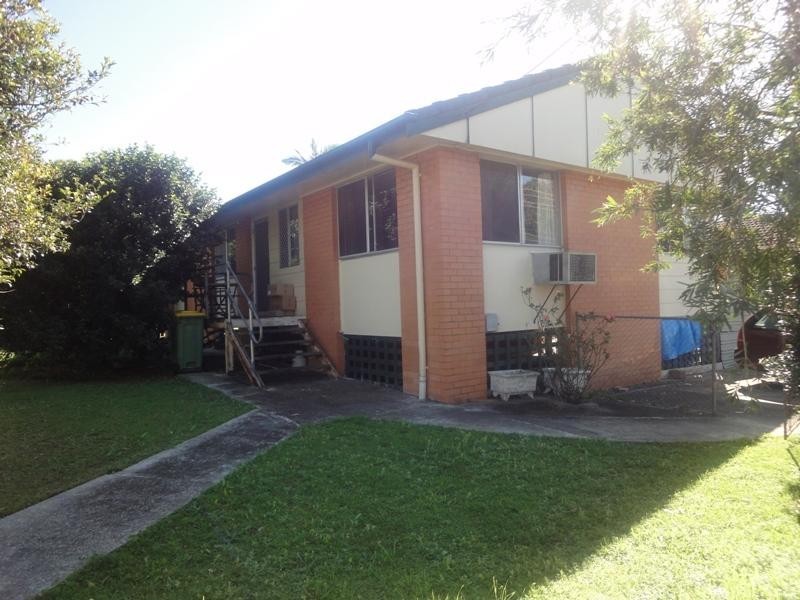 2 Nanda Street, Woodridge QLD 4114