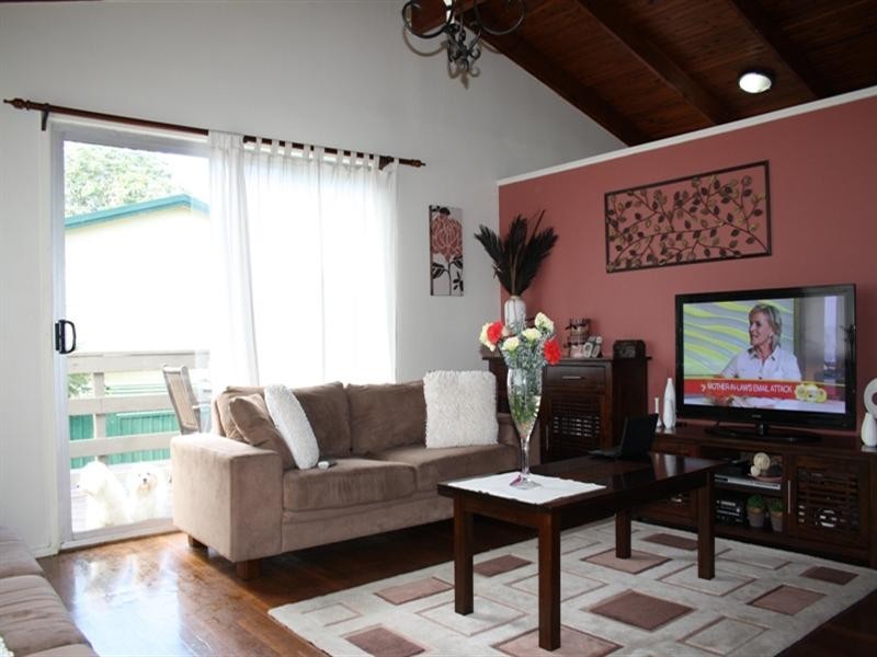 21 Queens Road, Kingston QLD 4114